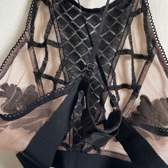 For Love & Lemons | Skivvies Delilah halter bra top - Picture 11 of 12